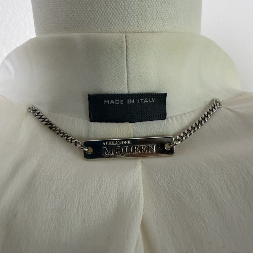 Alexander McQueen White/ Ivory Sculpted Tailored Blazer IT 38 - Picture 9 of 16